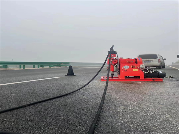 哈密马路路基路面开裂下沉注浆加固灌浆