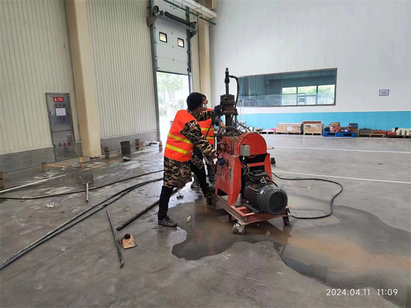 哈密厂房地面下沉塌陷注浆加固施工